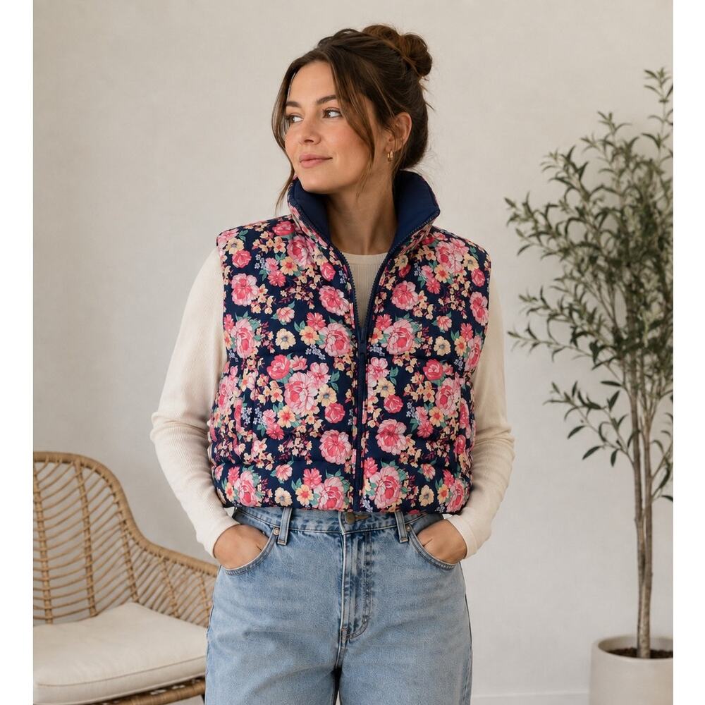 Simply Southern Cropped Vest Womens Size Medium Puffer Boxy Floral Blue Pink NEW